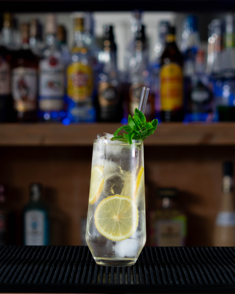 The Porto Tonico (White) on a bar countertop.